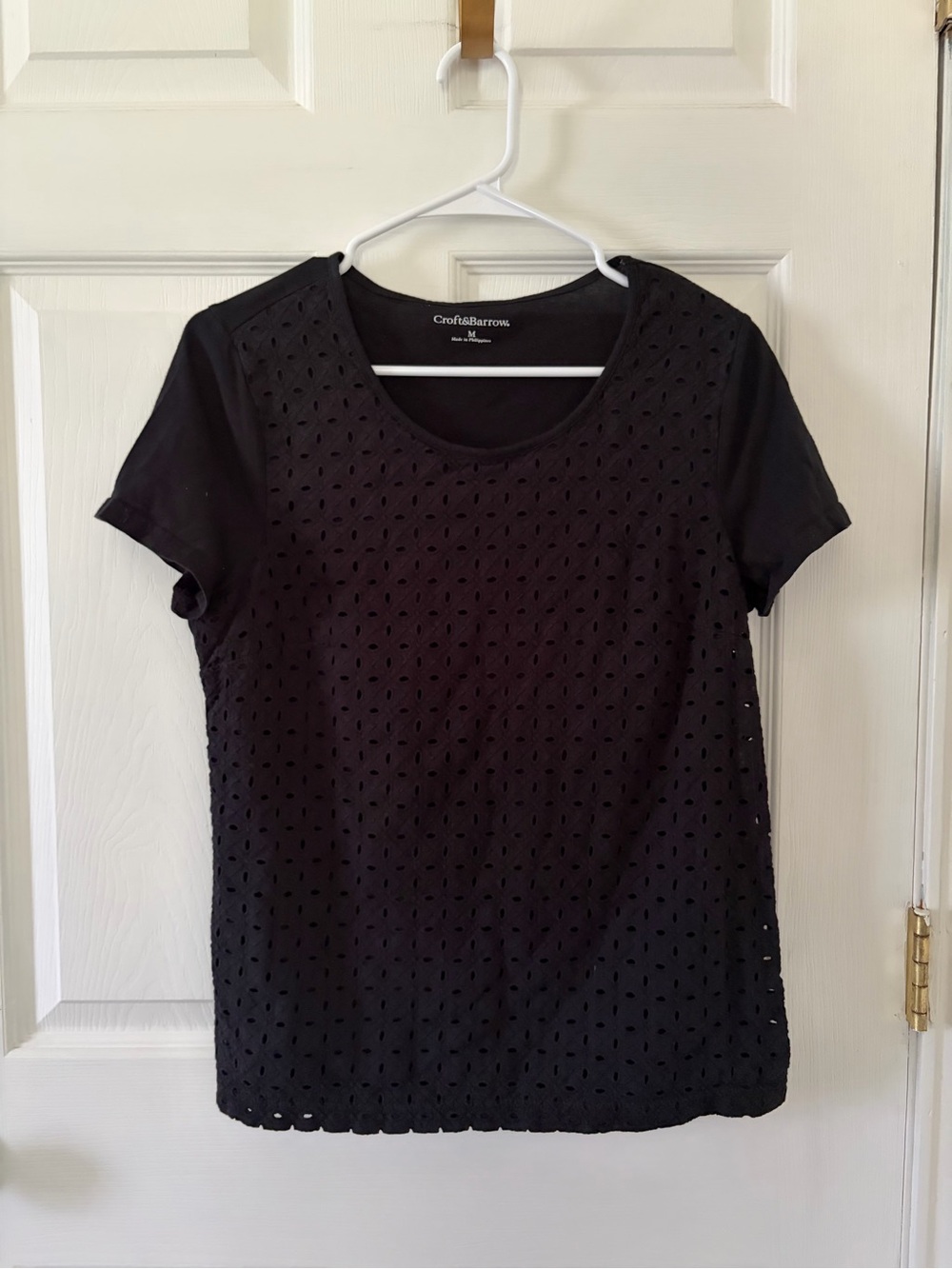Croft & Barrow Black Eyelet Short Sleeve Top